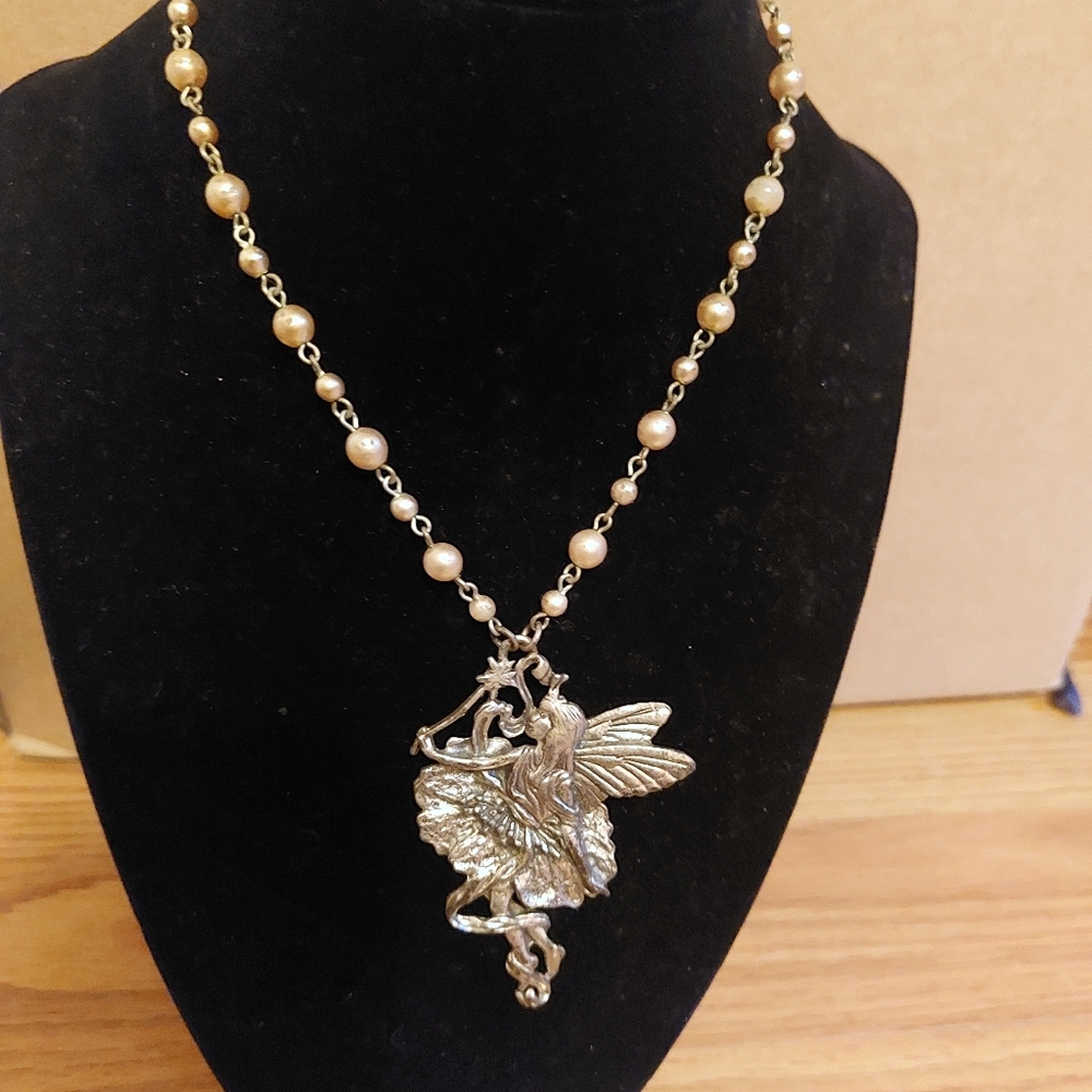 Fairy Necklace with faux pearls